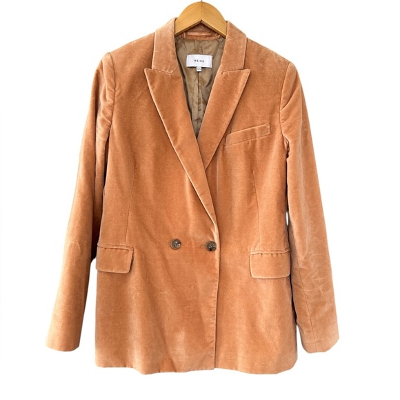 Reiss Aubrie Velvet Double Breasted Blazer Jacket in Peach - Picture 3 of 14